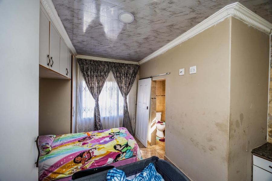 10 Bedroom Property for Sale in Greenfields Eastern Cape